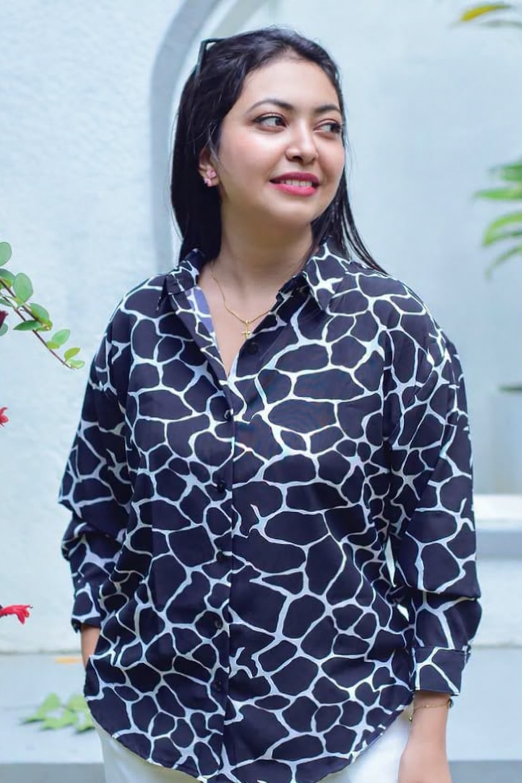 Oversize Shirt-Blouse Black/White Contrast